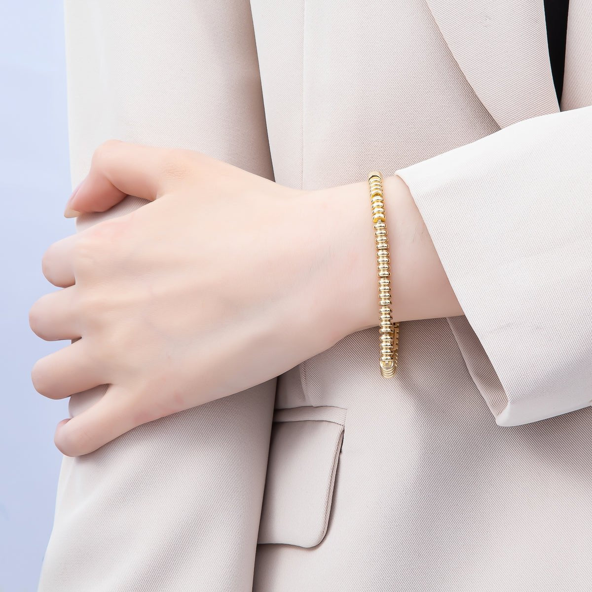 16K Gold Filled Rondelle Ribbed Geometric Link 7 Inch Adjustable Bracelet | WA-04387